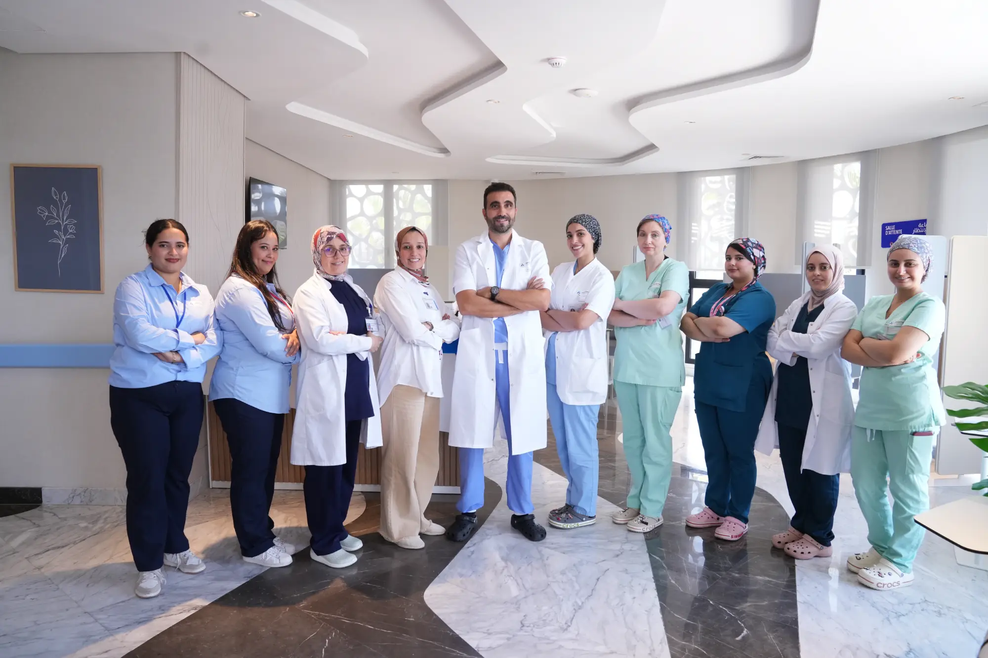Équipe médicale du Centre Maroc Fertilité à Casablanca : gynécologue, biologistes, embryologistes et infirmières
